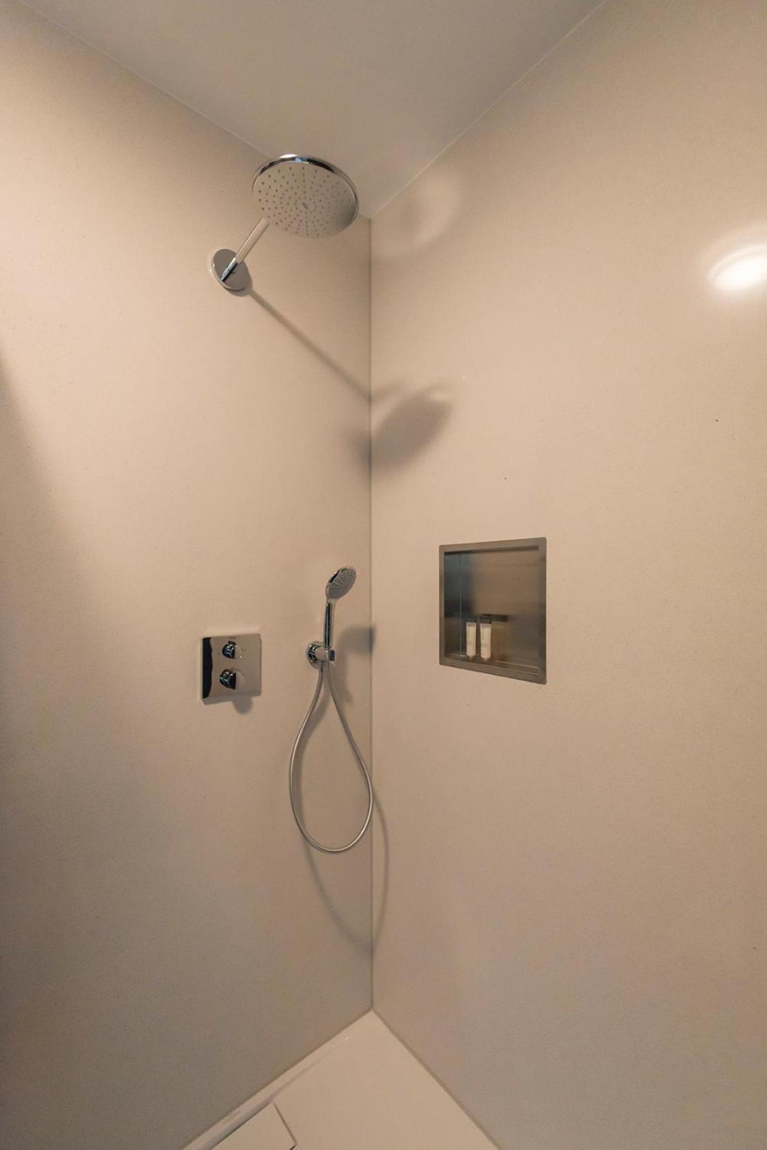 Apartment Newly Renovated Apartment, Shower And Fast Wifi Tilburg